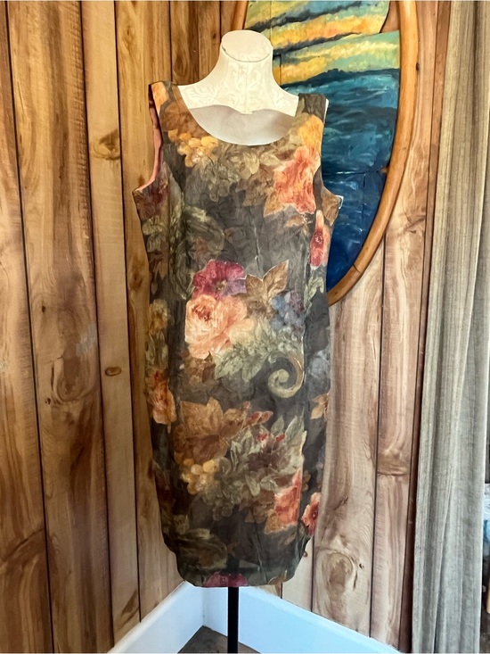 Virgo Dresses & Skirts - 💋Virgo Floral Mini Dress